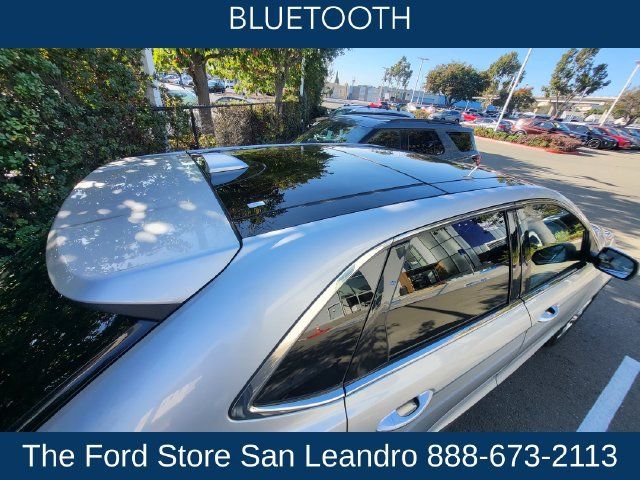 Used 2017 Ford Edge Titanium FWD image 7