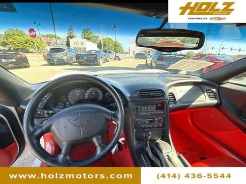 Used 2002 Chevrolet Corvette Convertible w/ Preferred Equipment Group2 RWD image 19