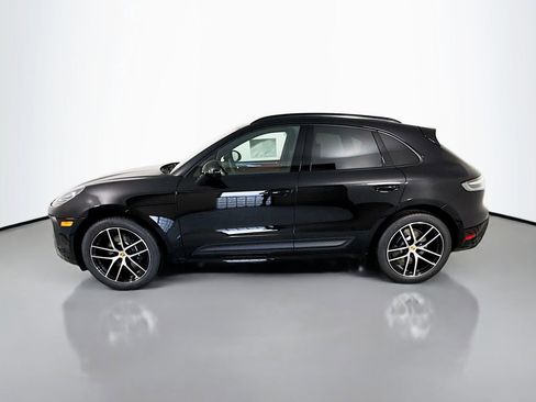 New 2026 Porsche Macan image 2
