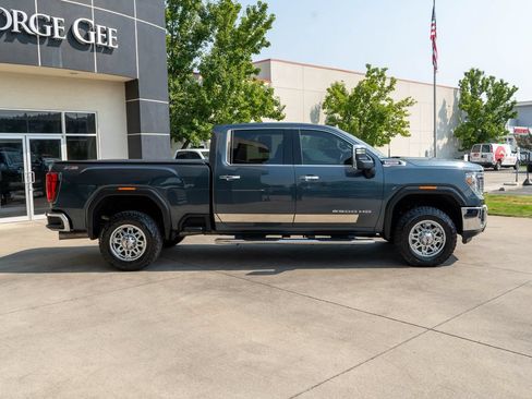 Used 2020 GMC Sierra 2500 SLT w/ X31 Off-Road Package AWD/4WD image 8