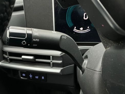 Used 2025 Hyundai Santa Fe SEL image 35