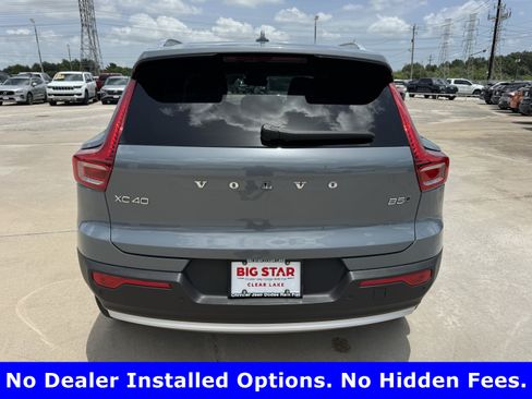 Used 2023 Volvo XC40 B5 Plus w/ Driver Assist Package AWD/4WD image 7