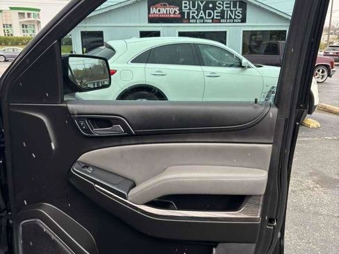 Used 2017 Chevrolet Tahoe LT image 35