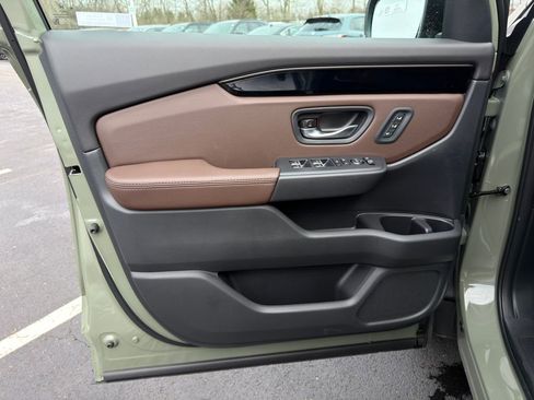 New 2026 Honda Pilot TrailSport image 18