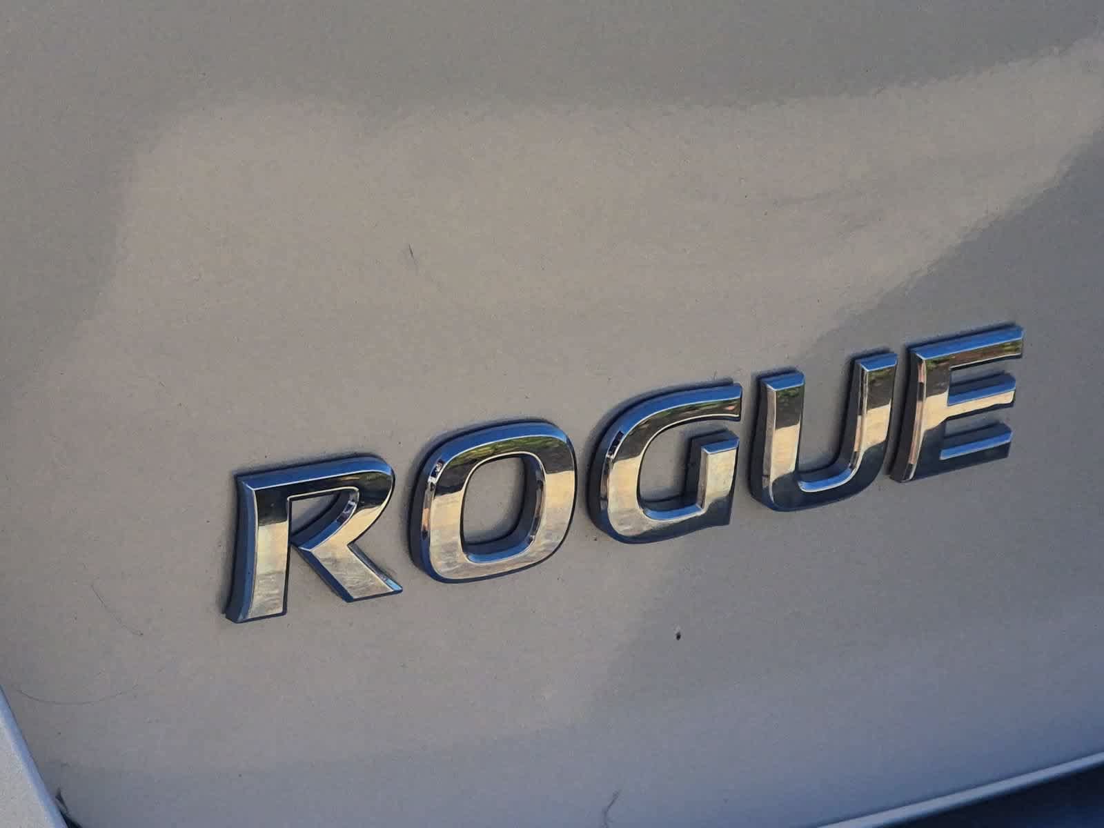 Used 2010 Nissan Rogue S AWD/4WD image 13