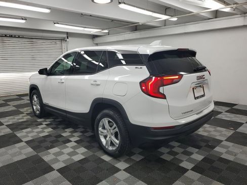 Used 2020 GMC Terrain SLE image 4