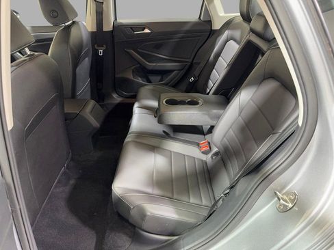 Used 2024 Volkswagen Jetta SE image 40