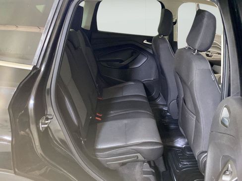 Used 2018 Ford Escape SE w/ SE Sync 3 Package AWD/4WD image 29