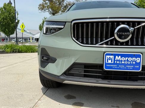 Used 2023 Volvo XC40 B5 Plus w/ Driver Assist Package AWD/4WD image 5