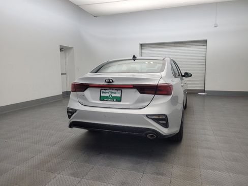 Used 2021 Kia Forte LXS image 7