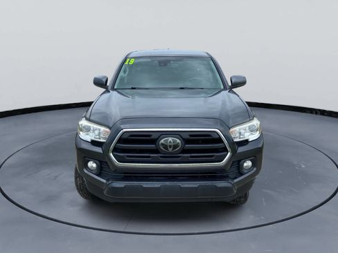 Used 2019 Toyota Tacoma SR5 RWD image 7