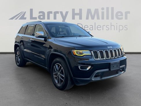Used 2017 Jeep Grand Cherokee Limited w/ Luxury Group II image 7