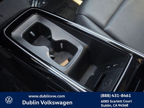 Used 2023 Volkswagen ID.4 Pro S Plus RWD image 19