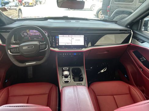 Used 2025 Jeep Wagoneer S Launch Edition AWD/4WD image 15