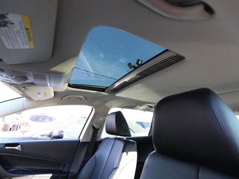 Used 2009 Volkswagen Passat Komfort image 18