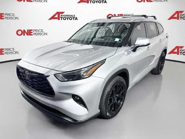 Certified 2022 Toyota Highlander XLE FWD image 4