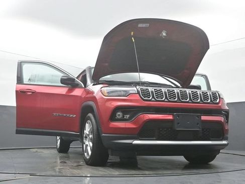 Used 2025 Jeep Compass Limited AWD/4WD image 58