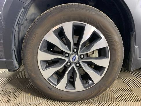Used 2025 Subaru Outback Touring XT AWD/4WD image 35