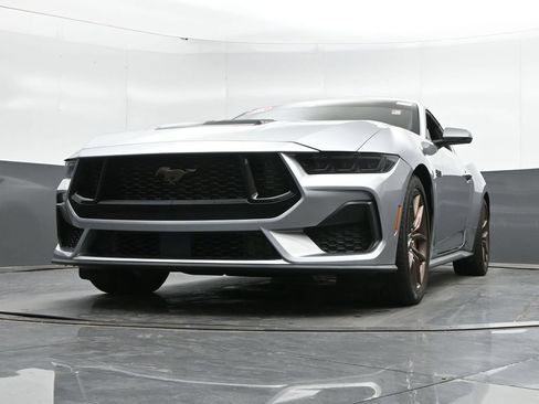 Used 2025 Ford Mustang GT Premium RWD image 46