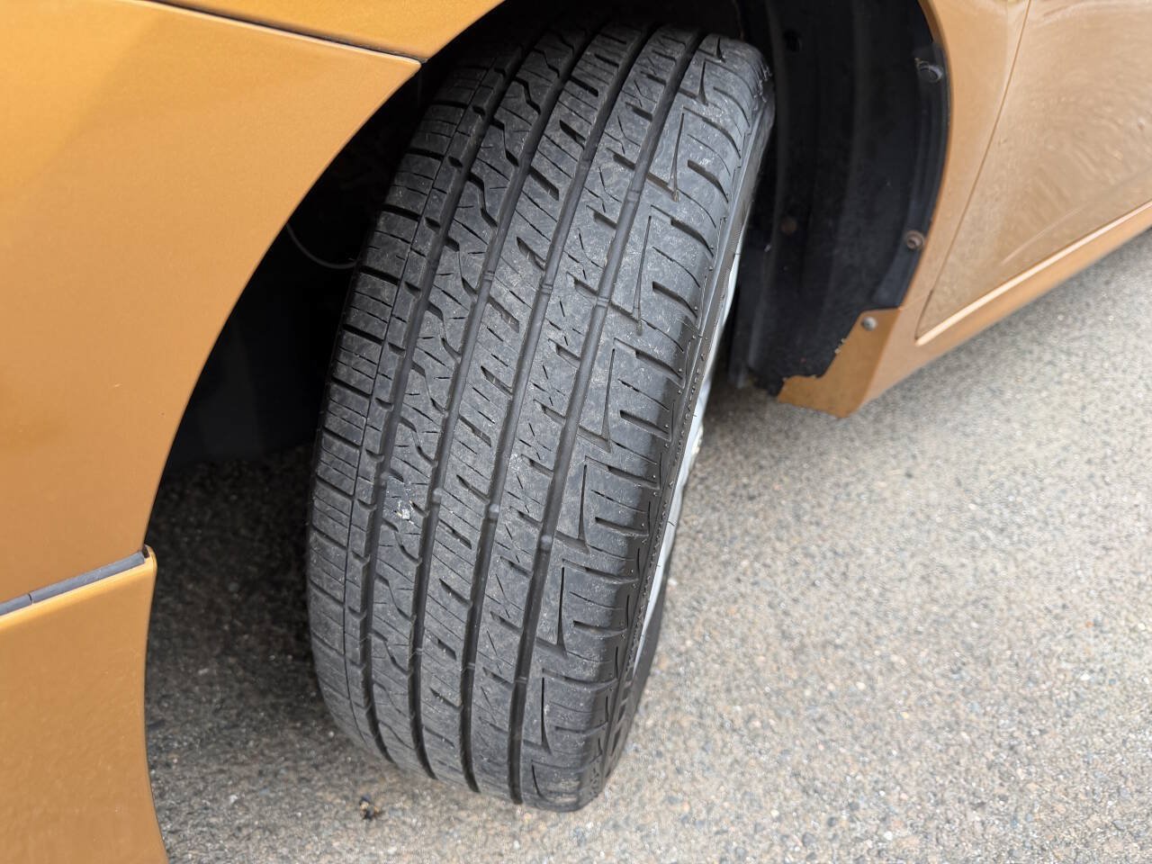 Used 2009 Toyota Matrix S w/ All Weather Guard Pkg FWD image 31