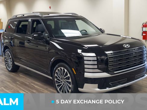 Used 2026 Hyundai Palisade Calligraphy image 3