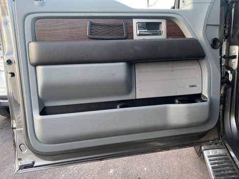 Used 2014 Ford F150 Lariat w/ Equipment Group 502A Luxury image 10