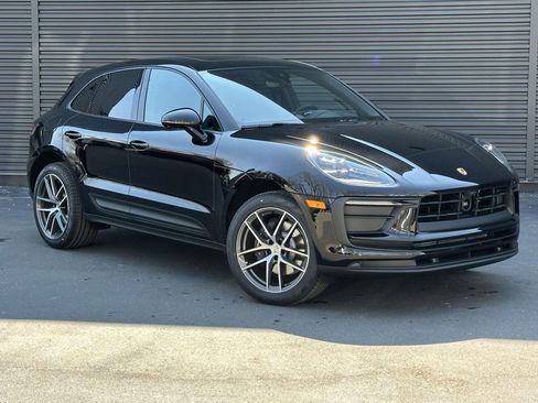 New 2026 Porsche Macan AWD/4WD image 7