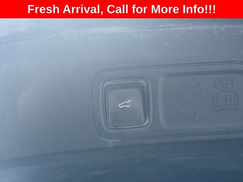 Used 2018 Ford Expedition Max Limited w/ Equipment Group 302A AWD/4WD image 25