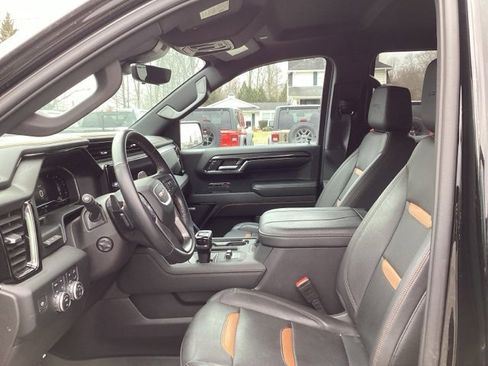 Used 2024 GMC Sierra 1500 AT4 w/ Technology Package image 23