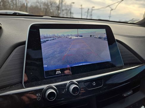 Used 2023 Cadillac CT4 Luxury w/ Sun And Sound Package image 18