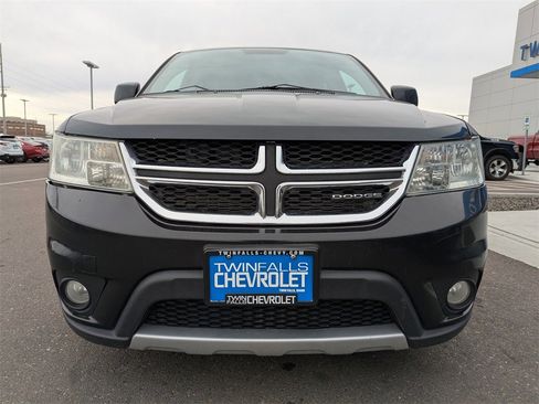 Used 2012 Dodge Journey SXT w/ Flexible Seating Group image 5