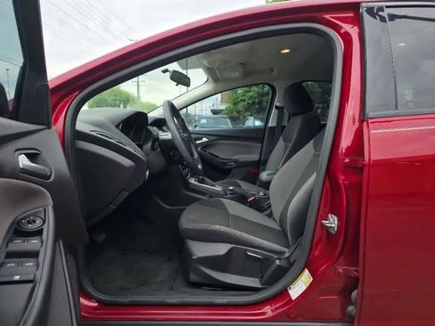Used 2014 Ford Focus SE image 18
