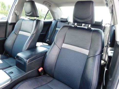 Used 2014 Toyota Camry SE FWD image 15