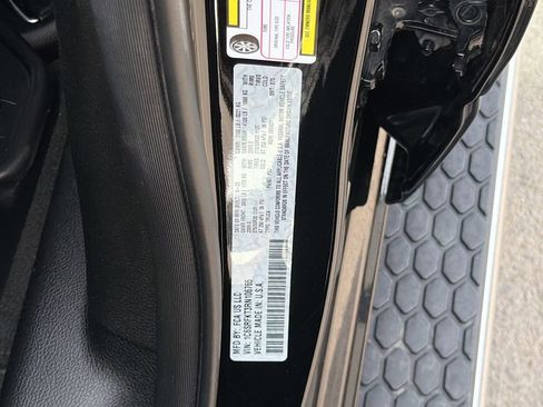 Used 2024 RAM 1500 Limited image 44