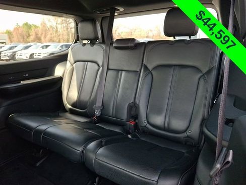 Certified 2024 Jeep Wagoneer Series III image 11