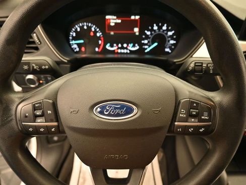 Used 2020 Ford Escape SE image 17
