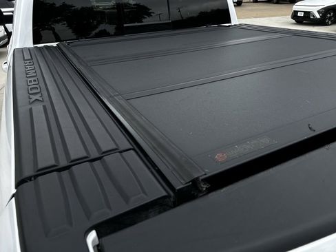 Used 2019 RAM 1500 Limited w/ Body Color Bumper Group AWD/4WD image 38