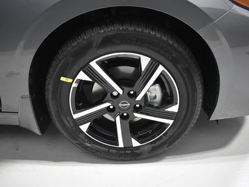 New 2025 Nissan Sentra SV image 10