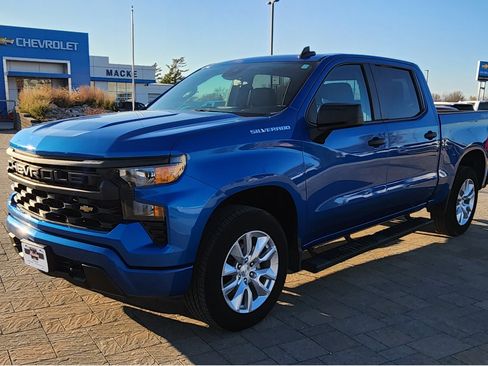 Certified 2023 Chevrolet Silverado 1500 Custom AWD/4WD image 2