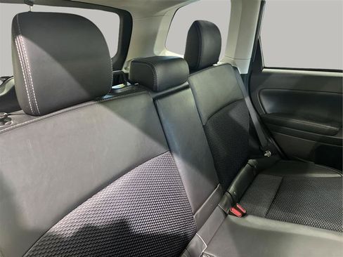 Used 2018 Subaru Forester 2.5i Premium AWD/4WD image 18