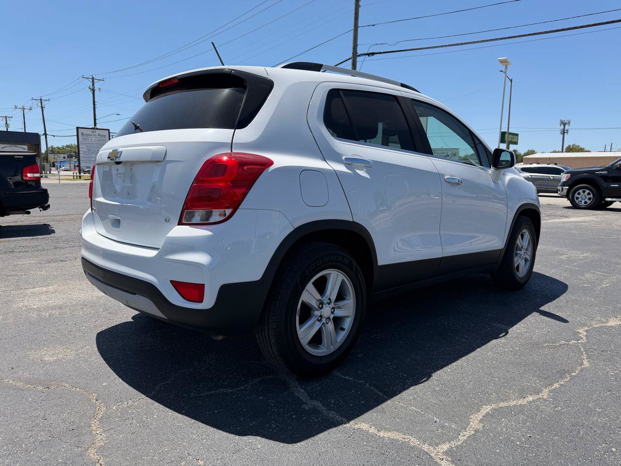 Used 2019 Chevrolet Trax LT w/ LT Convenience Package FWD image 6