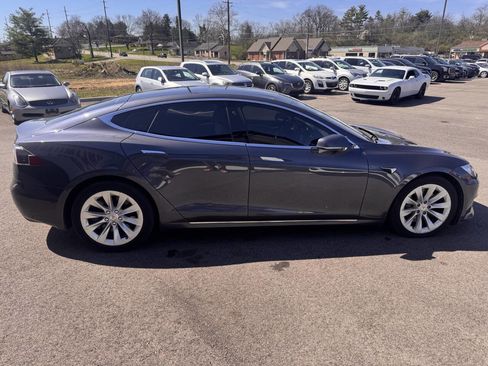 Used 2017 Tesla Model S 100D image 4