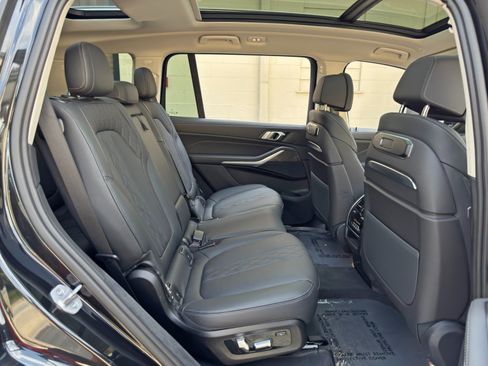 Used 2024 BMW X7 xDrive40i AWD/4WD image 45