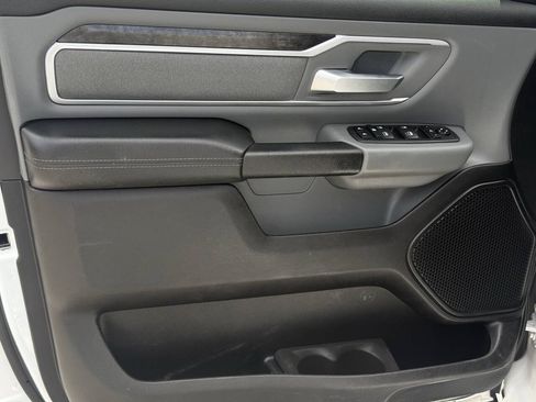 Used 2020 RAM 1500 4x4 Quad Cab image 9