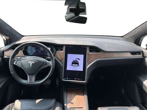 Used 2020 Tesla Model X Long Range image 37