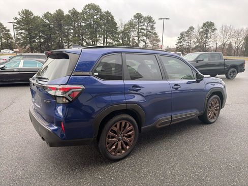 Used 2025 Subaru Forester Sport image 8