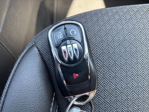 Used 2025 Buick Encore GX Preferred FWD image 22