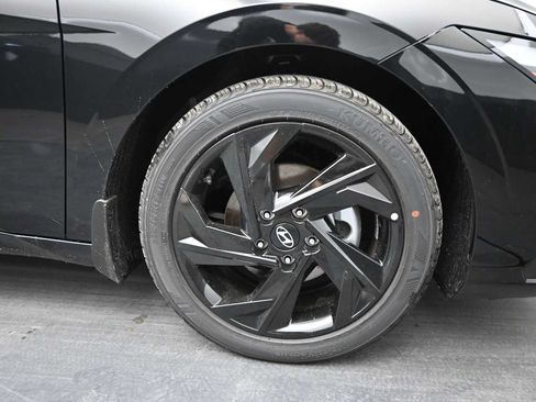 New 2026 Hyundai Elantra SEL Sport FWD image 10
