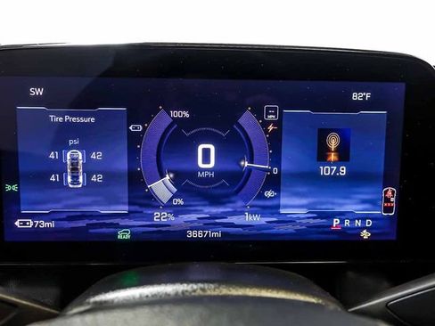 Certified 2024 Chevrolet Equinox EV RS FWD image 19