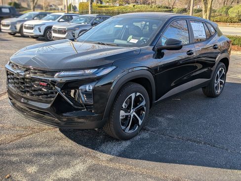 New 2026 Chevrolet Trax RS w/ Sunroof Package image 3